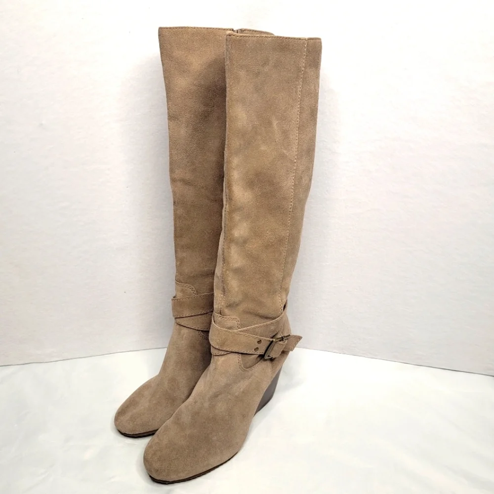 Sole Society Oatmeal Suede Knee-High Wedge Boots‎ Size 12